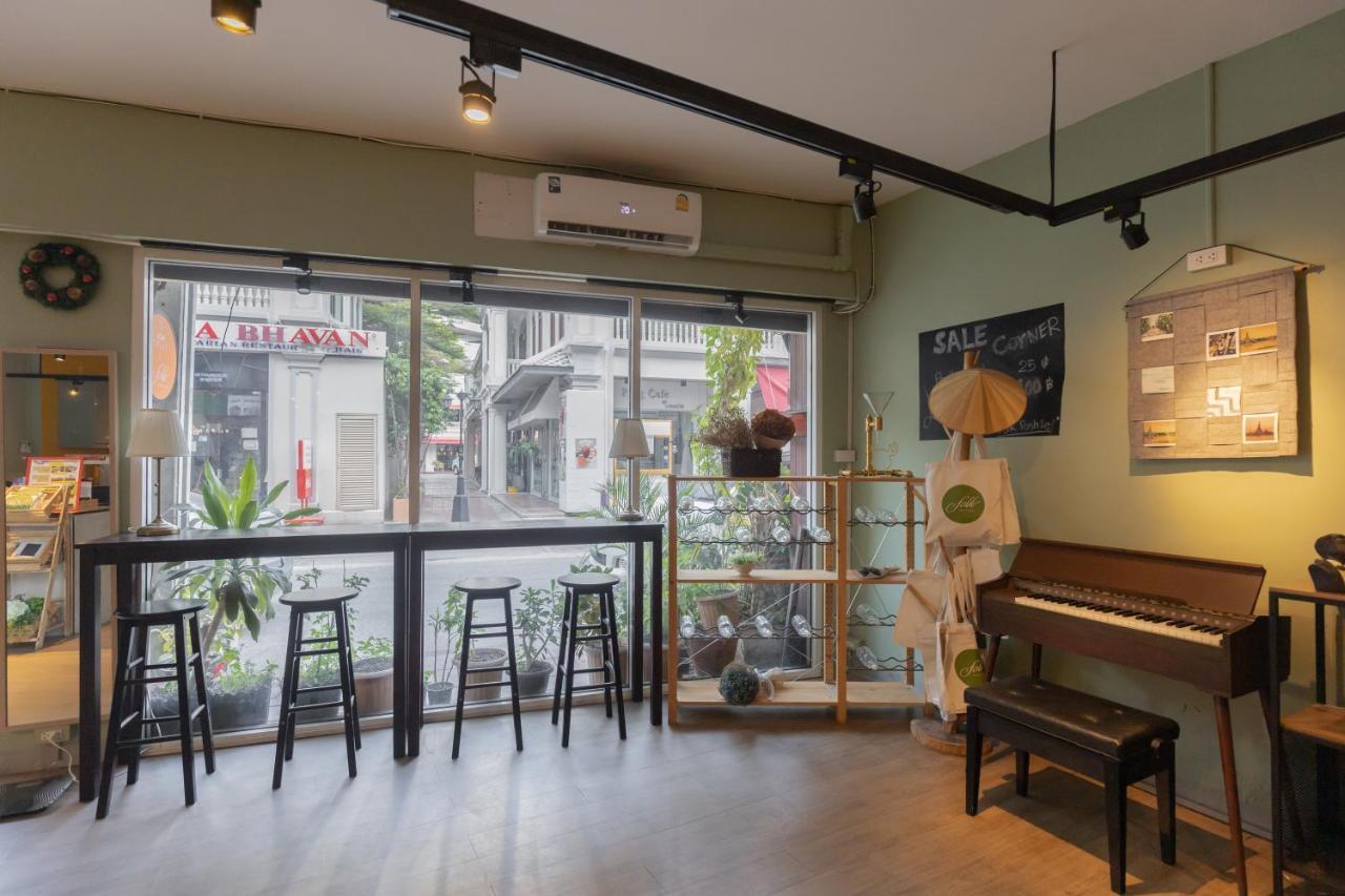 Bed and Breakfast Folk Poshtel Silom Бангкок Екстер'єр фото